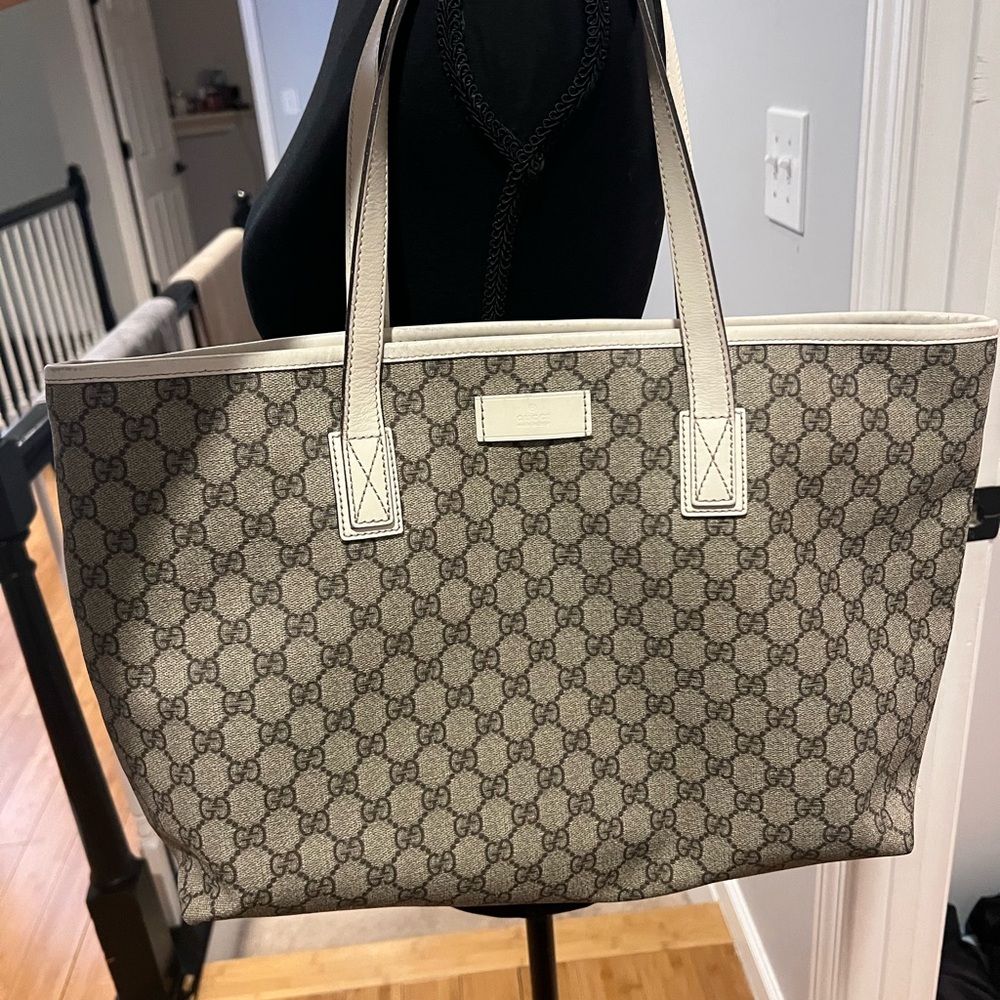 **SOLD**Gucci Gray Monogram Tote Bag